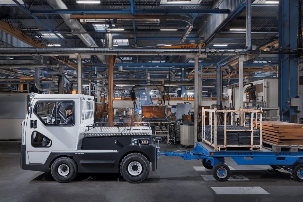 Tracto 29t rider-seated heavy-duty long distance - Towing tractors